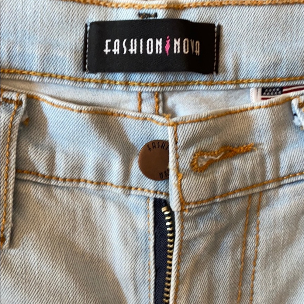 Fashion nova jeans